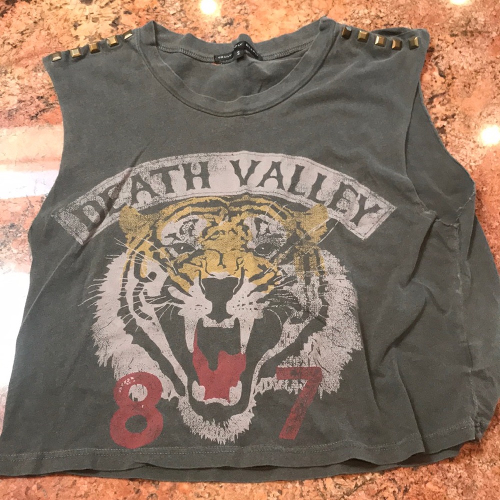 Vintage Tiger Crop Tee